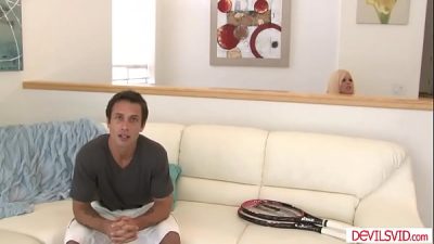 I got seduced by my milf client and made me fuck her hard