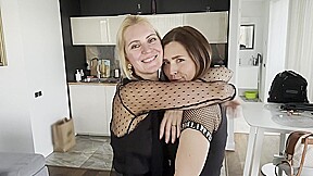 je me tape ma copine devant nos hommes