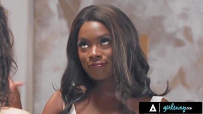 Bickering Painters Ana Foxxx & Bella Rolland Share Petite Model Liz Jordan